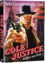 (Cole Justice L.E.) Nach einem Kinobesuch wird ein Liebespaar brutal überfallen, das Mädchen vergewaltigt und ermordet. Cole, der junge Mann überlebt und schwört Rache. 30 Jahre später ist die Zeit der Vergeltung gekommen. In Gestalt eines skrupellosen Sheriffs zieht Cole als Richter durch die Stadt, um die zu töten, die ihm seine Liebe genommen und sein Leben ruiniert haben. Lynchjustiz, der Einsatz von Dynamit sowie der Tod durch den Strang sind die grausamen Markenzeichen von Cole Justice, dem Richter aus Hass. Doch wird er damit am Ende siegen oder selber Opfer seines eigenen Plans werden? Artikelbild